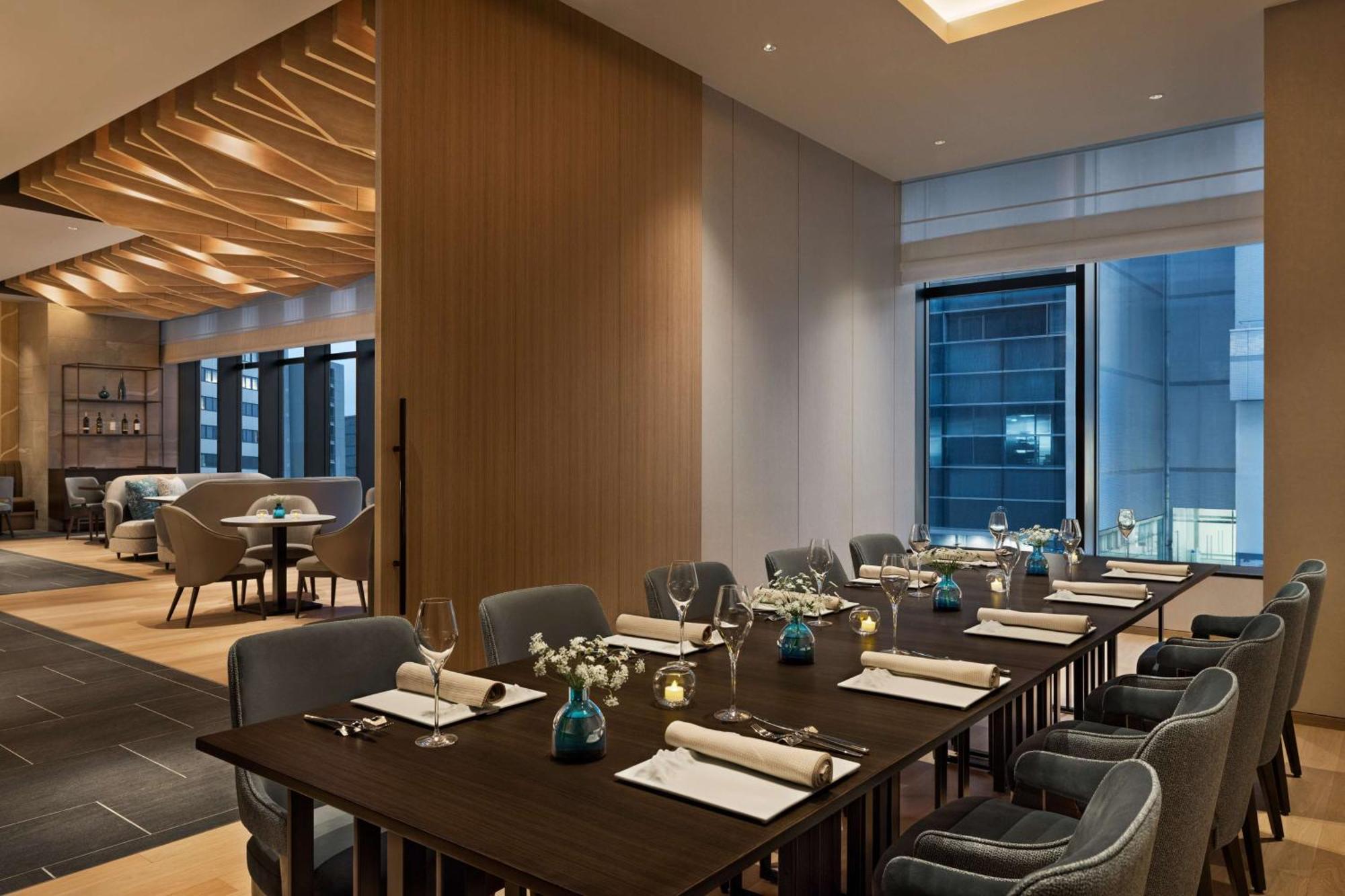 فندق Doubletree By Hilton Toyama Station المظهر الخارجي الصورة