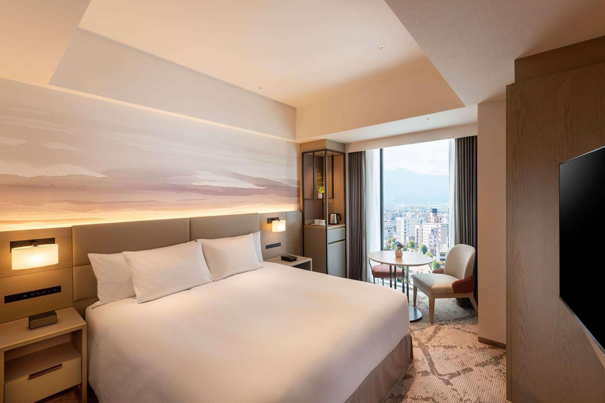 فندق Doubletree By Hilton Toyama Station المظهر الخارجي الصورة