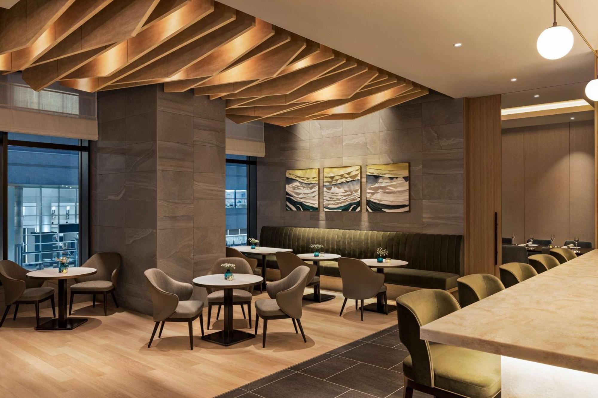 فندق Doubletree By Hilton Toyama Station المظهر الخارجي الصورة