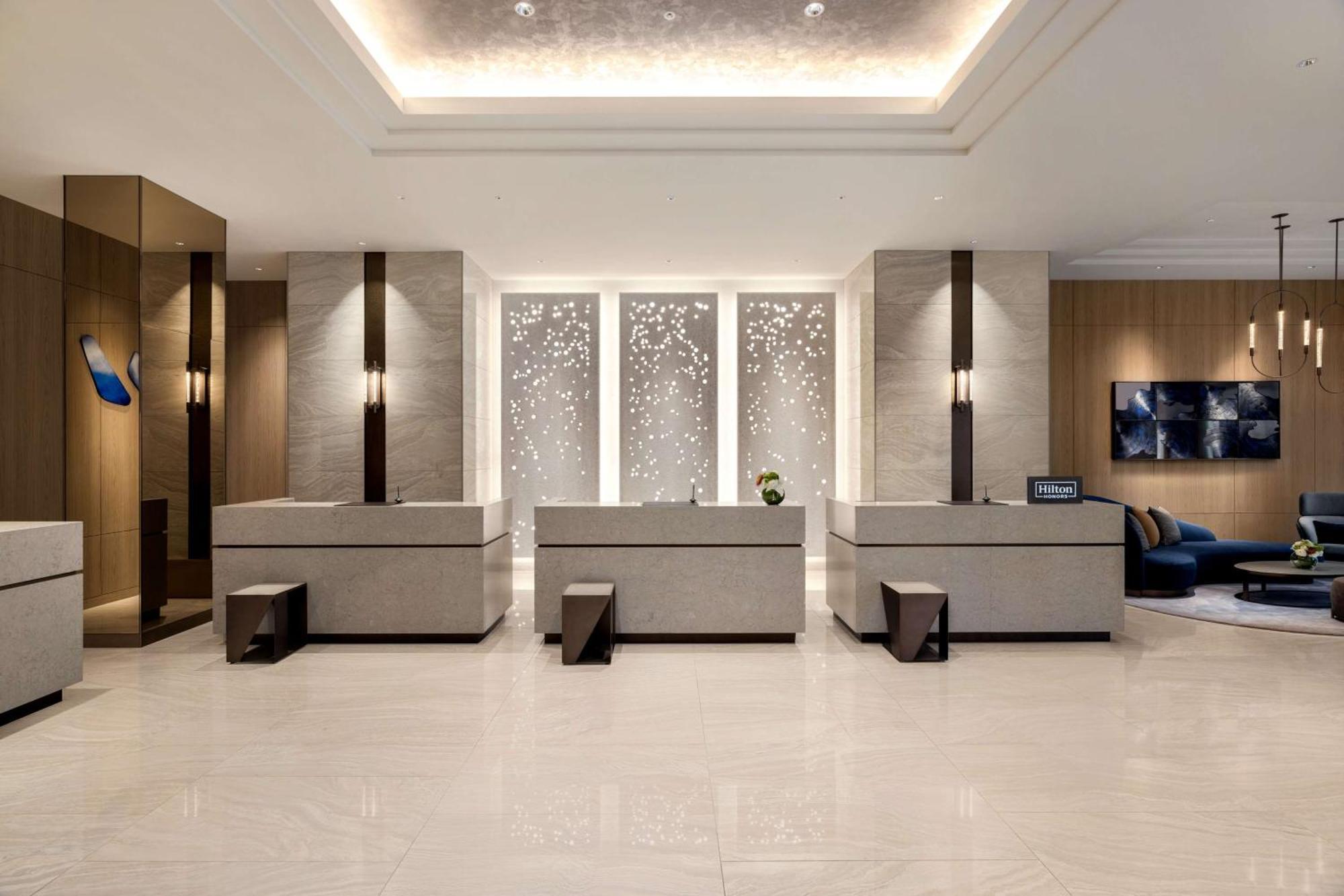 فندق Doubletree By Hilton Toyama Station المظهر الخارجي الصورة